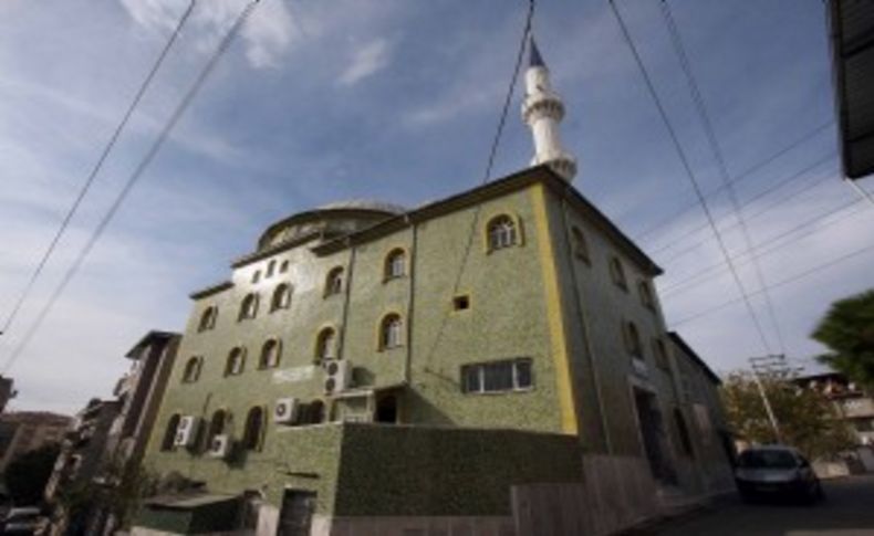 Bayraklı’da ibadethaneler elden geçiyor